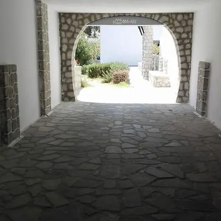 Lagada Beach Economy * Adamantas (Milos)